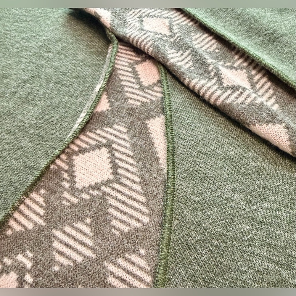 Green Sweater - image 5